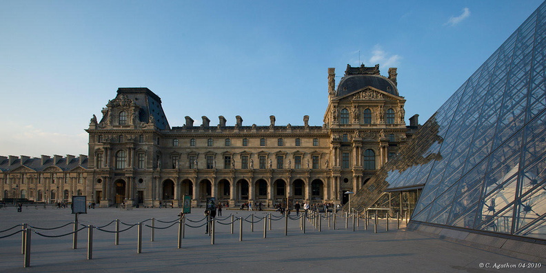 Entrée du Louvre