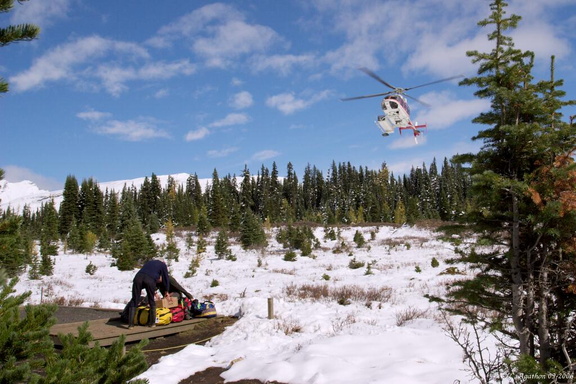 Atterrissage dans le Parc du Mt Assiniboine (1)