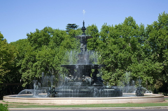 Fontaine dans le parc San Martín (1)